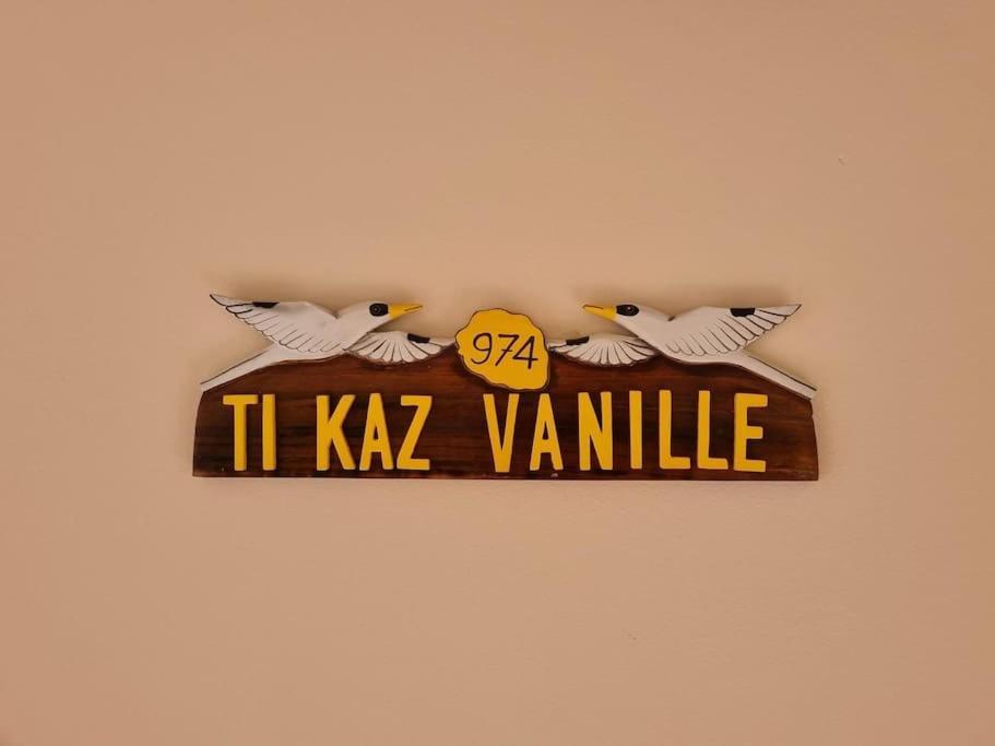 Ti Kaz Vanille Saint-Philippe Exterior foto